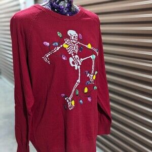 Torrid‎ NWT Size 0x Large Christmas Lights Red Skateboarding Skeleton sweater